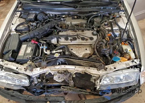 1997 Honda Accord Ex z USA, uszkodzony, nr VIN 1HGCD5666VA078828